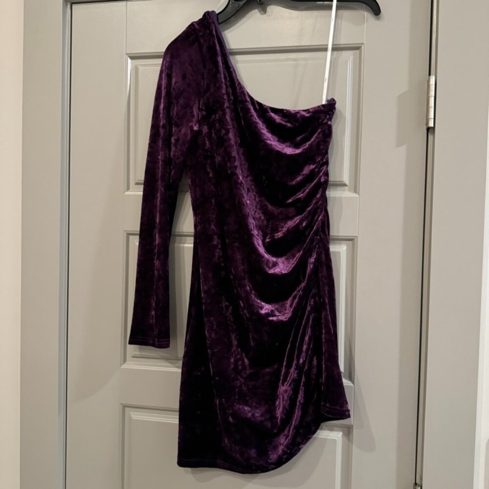 LULUS | One Sleeve Purple Velour Fitted Party Mini Dress Size Medium